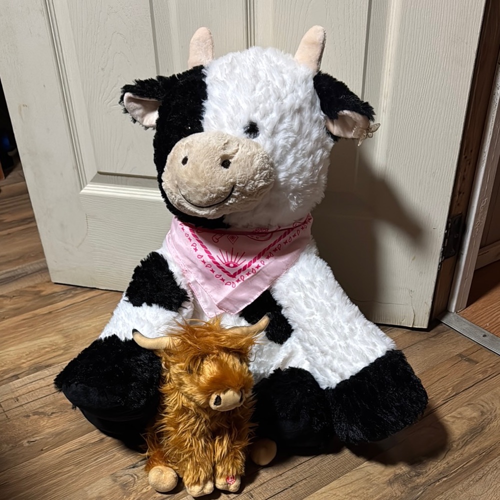 Plush Cow and Highland Cattle Toy Set